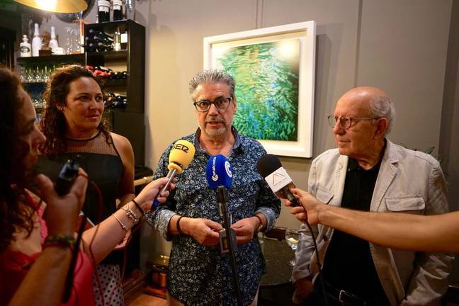 Juan Fernández expone su obra en la galería Passage de Ayamonte