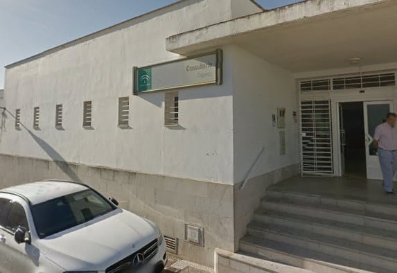 Médico de atención primaria en Trigueros: “Llevo dos meses sin cobrar, me obligan a irme”
