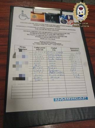 Denuncian a un hombre que estafaba a viandantes en Punta con falsas recaudaciones para ONG