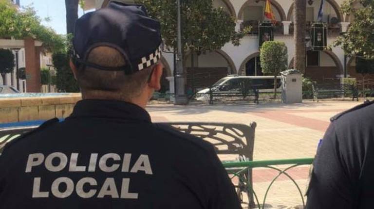 Detenido un joven en Lepe por apuñalar a un hombre que sacaba dinero de un cajero