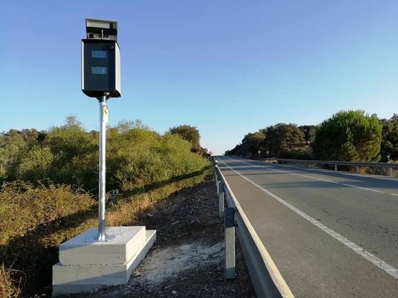 La DGT activará en pocos días un nuevo radar en Zalamea y ya suman 42 en la provincia