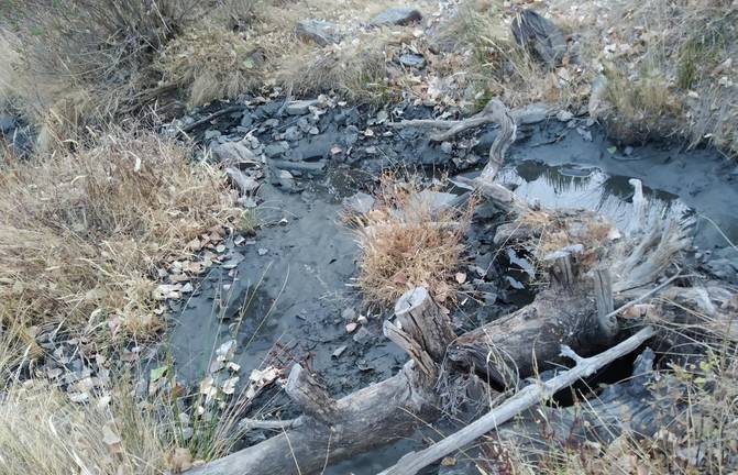 Inquietud en los regantes del Andévalo por los vertidos de Matsa en el entorno de Olivargas