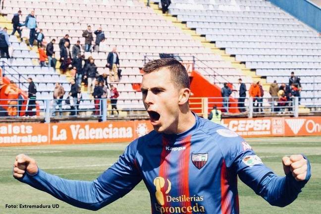 El Recreativo blinda su defensa con el fichaje de Borja García