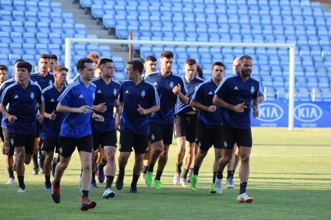 Monteagudo incluye a un juvenil en la primera convocatoria del Recreativo