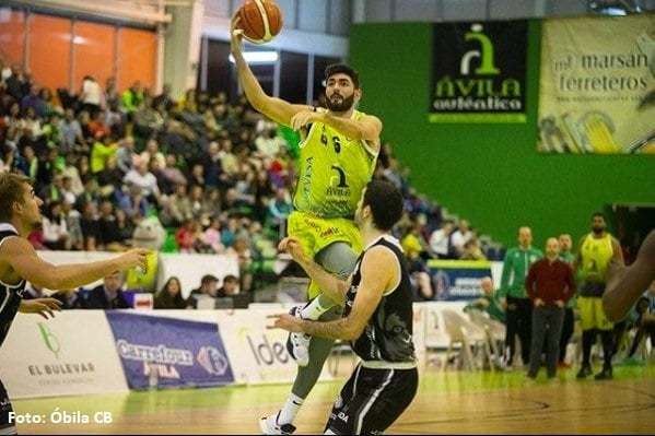 Manu Vázquez cumple su sueño y jugará en la LEB Oro