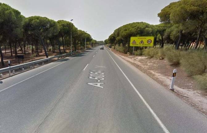 Atropellan a un ciclista en el acceso a un camping de Isla Cristina
