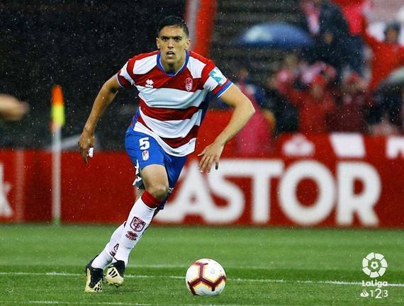 José Antonio Martínez cambia de club, pero podrá debutar en Primera División