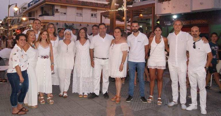 El Ayuntamiento y los comercios ponen Punta Umbría ‘De Punta en blanco’