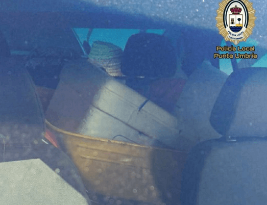 Lesionados dos policías locales de Punta por dos vendedores ambulantes ilegales