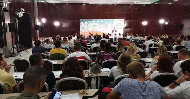 El PSOE presume de “banquillo juvenil” como garantía para recuperar el Gobierno en Andalucía