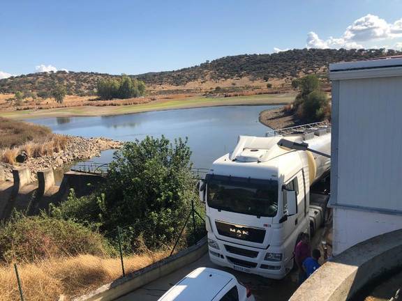 La falta de lluvias obliga a restringir el suministro de agua nocturno en Encinasola