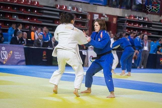 Almudena Gómez viste de bronce al Huelva TSV en la Copa de Europa