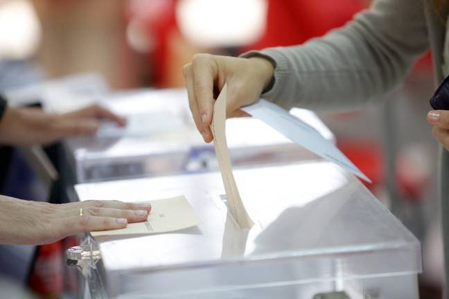 Doce partidos se jugarán cinco diputados en Huelva este 10-N