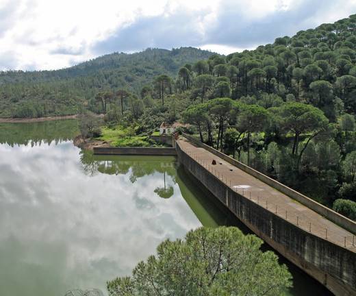 Los embalses de la cuenca del Chanza-Tinto-Odiel-Piedras se encuentran a la mitad