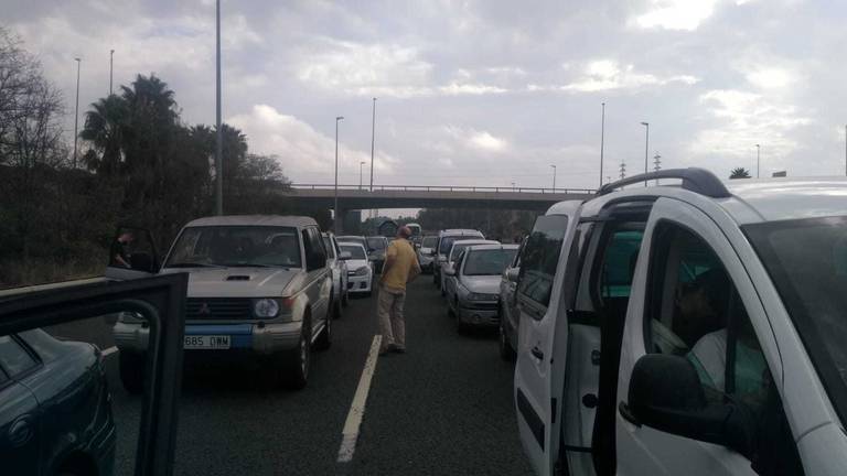 Esperas de más de una hora para cruzar el Puente Internacional de Ayamonte