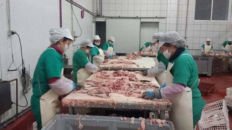 Las industrias cárnicas de Huelva se blindan contra la listeria