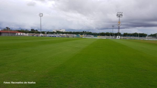 La RFEF certifica los progresos de la Ciudad Deportiva del Recreativo