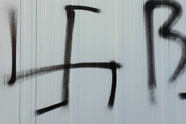 La ejemplar respuesta de un instituto de Huelva ante una pintada nazi