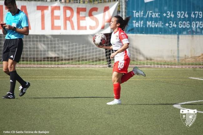 La mala fortuna se ceba con Mireya García