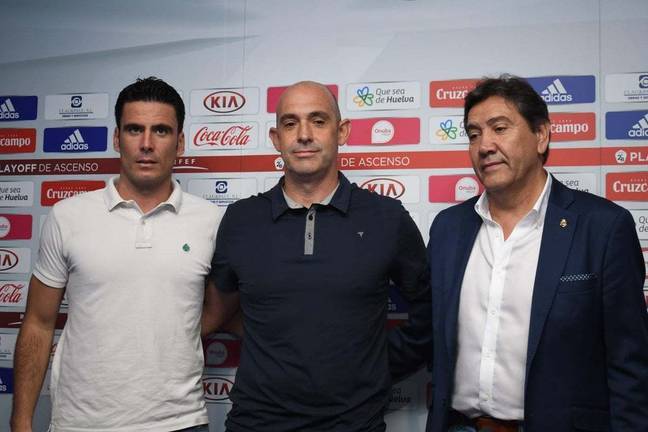El Recreativo mantiene su confianza en Alberto Monteagudo