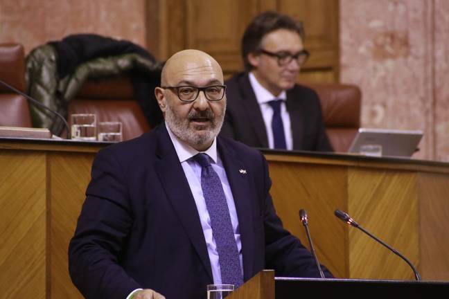 Vox pregunta por qué los parados de Huelva no quieren recoger la fresa