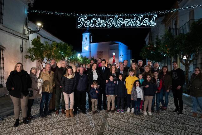 El presidente Juanma Moreno felicita desde Cumbres de Enmedio las fiestas navideñas