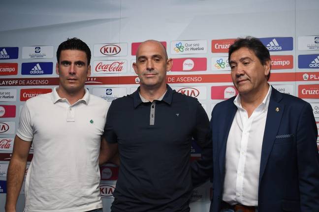 El Recreativo toma una sorprendente decisión con Monteagudo