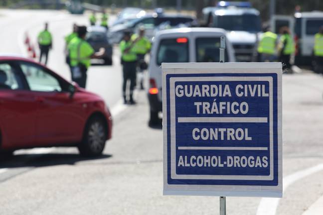 La DGT inicia una campaña de control de alcohol y drogas