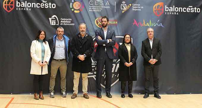 Garbajosa le de una matrícula de honor a Huelva