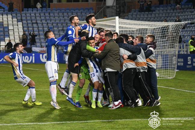 El Recreativo se toma la venganza en una Copa (5-4)