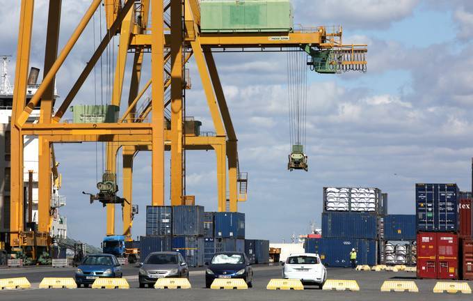 La principal naviera del mundo inaugura una nueva línea de contenedores en el Puerto de Huelva