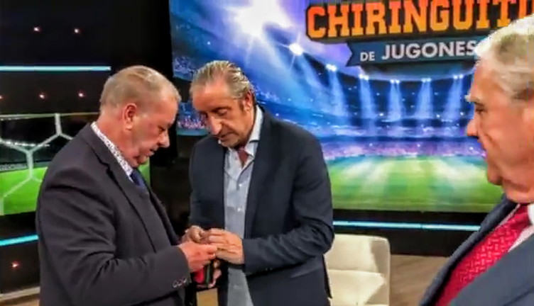 La llamativa aparición del presidente del Consejo de Hermandades en El Chiringuito