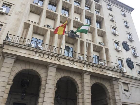 Decretan prisión provisional para el hijo de Antonio Perejil tras la muerte de su padre en Sevilla