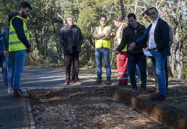 Diputación renovará en dos meses la carretera de acceso a Valdelarco