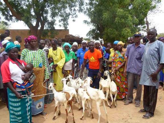 La solidaridad de Huelva ayuda a mujeres y niños de Burkina Fasso