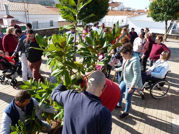La Diputación celebra unas jornadas de convivencia en la barriada Eritas de Cortegana