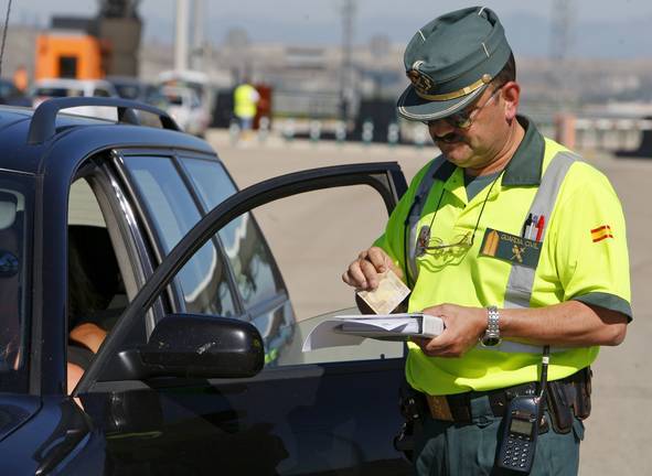 La DGT acelera en el control de alcohol y drogas