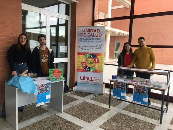 La UHU conmemora el Día Europeo de la Salud Sexual con actividades y reparto de preservativos