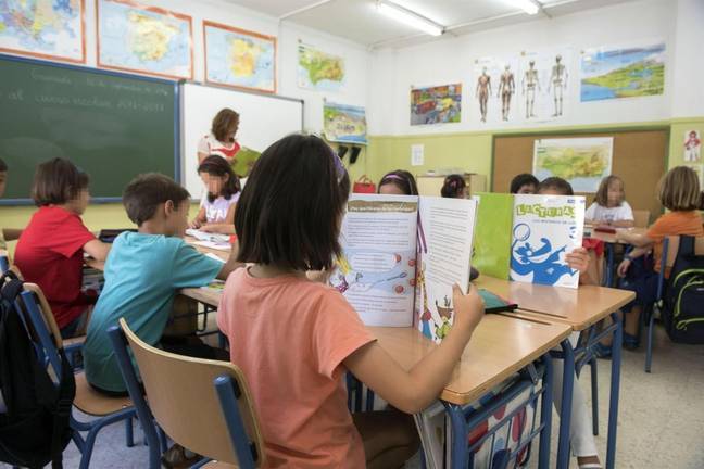 Huelva se moviliza para exigir una vuelta a las aulas en condiciones de seguridad