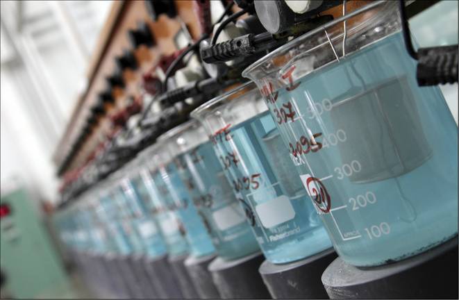 La industria de Huelva reivindica su producción de energía y material sanitario