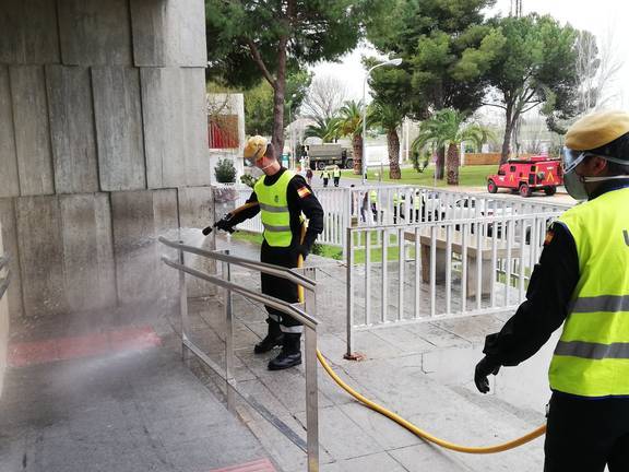 La UME realiza más de 100 actuaciones contra el coronavirus por toda la provincia