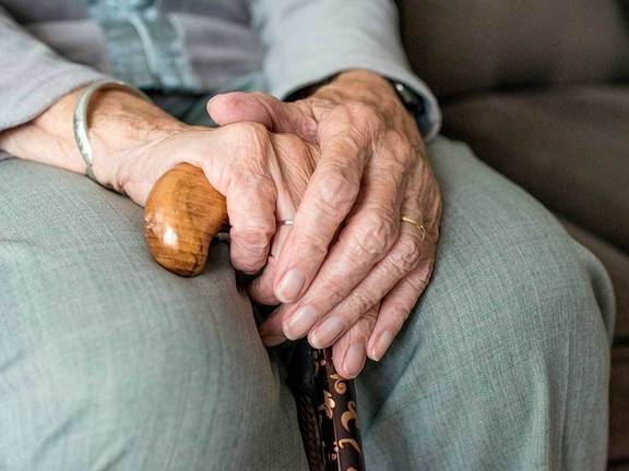 Casi 13.500 mayores podrán pedir cita en atención primaria a través de la Teleasistencia