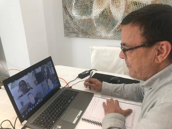 El presidente de la Diputación evalúa con los alcaldes la situación ante el Covid-19