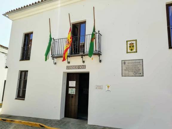 Huelva de luto por las víctimas mortales del coronavirus 14 Huelva de luto por las víctimas mortales del coronavirus