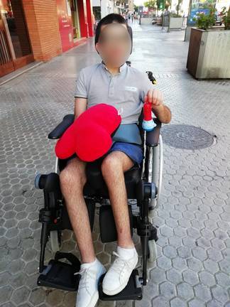 Impiden a los padres de un joven con parálisis cerebral severa acompañarlo al hospital 4 Impiden a los padres de un joven con parálisis cerebral severa acompañarlo al hospital