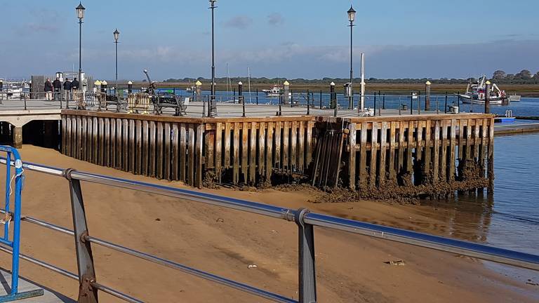 La Junta inicia la remodelación del Muelle de las Canoas de Punta Umbría