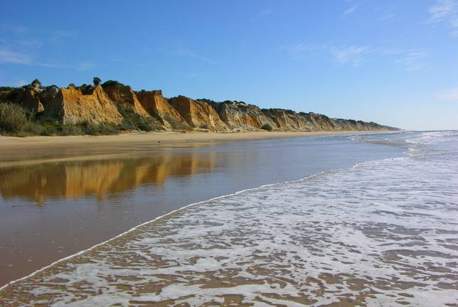 Solo Almonte mantiene la prohibición del baño en sus playas 1 Solo Almonte mantiene la prohibición del baño en sus playas