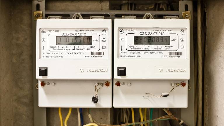 El alcalde de Escacena pide a sus vecinos que no paguen el recibo de la luz