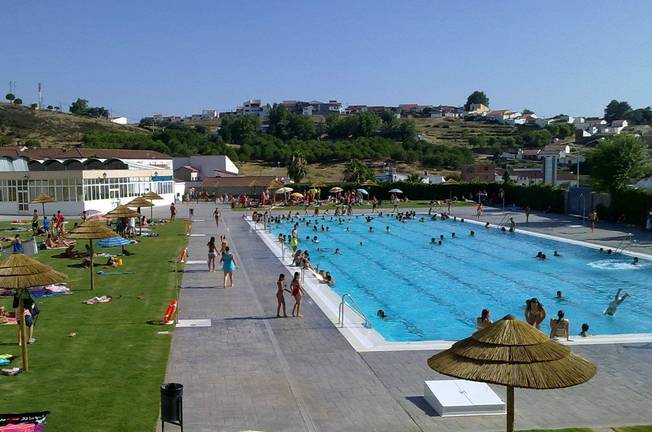 La Cuenca Minera no abrirá las piscinas públicas y suspende todas las fiestas por temor al coronavirus