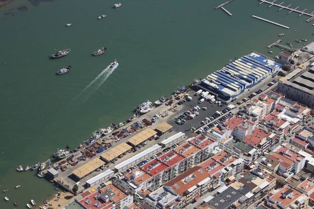 Inversión de 1,5 millones en los accesos y la barrera antioleaje del puerto de Punta Umbría
